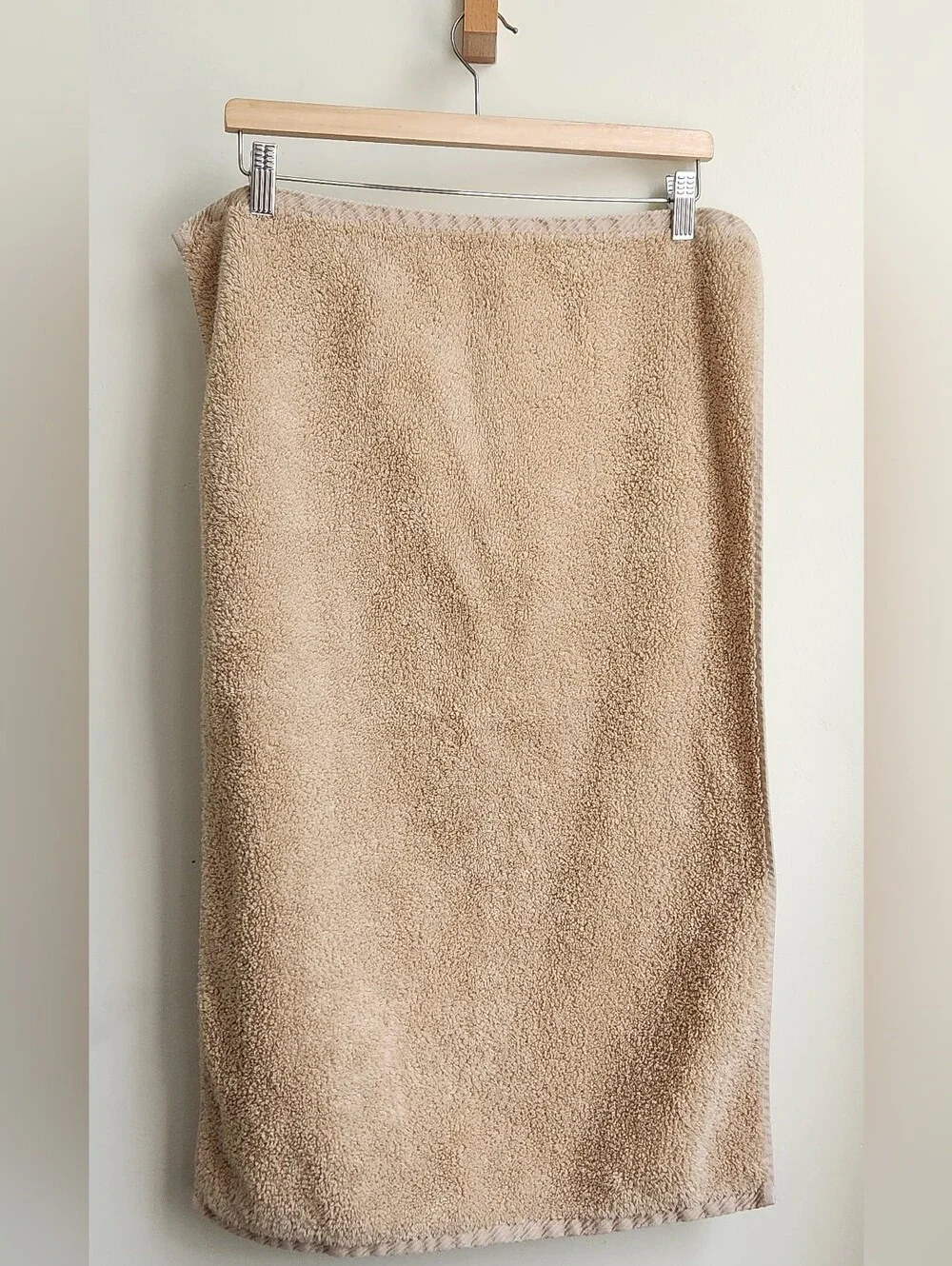 Matouk Hand Towel Tan 100% Cotton Classic Luxury